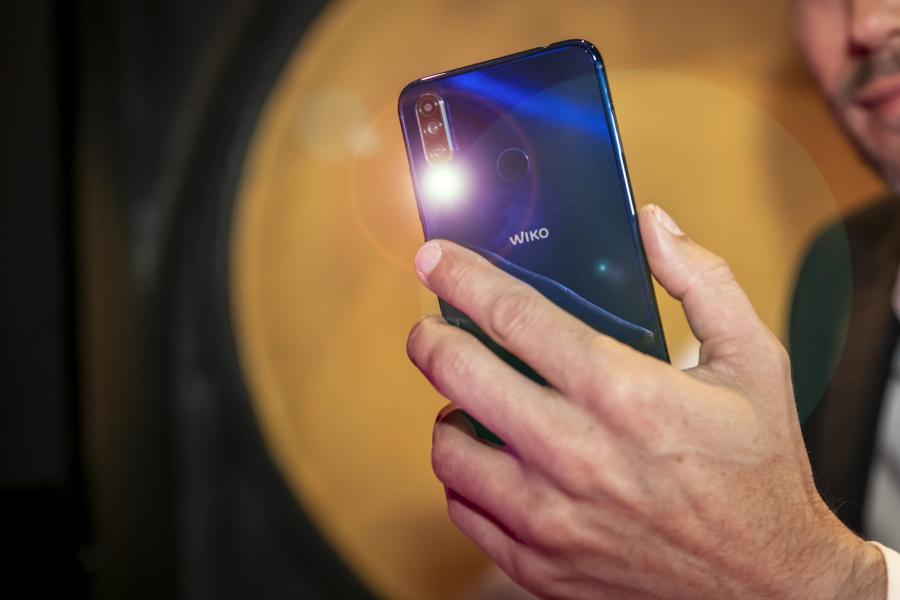 Quando devo (ou não) usar o Flash ao tirar uma foto com smartphone Quando devo (ou não) usar o Flash ao tirar uma foto com smartphone