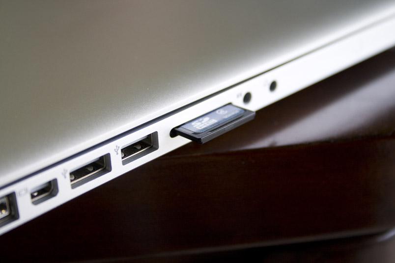 Slot para cartão SD pode estar de volta ao MacBook Pro Slot para cartão SD pode estar de volta ao MacBook Pro