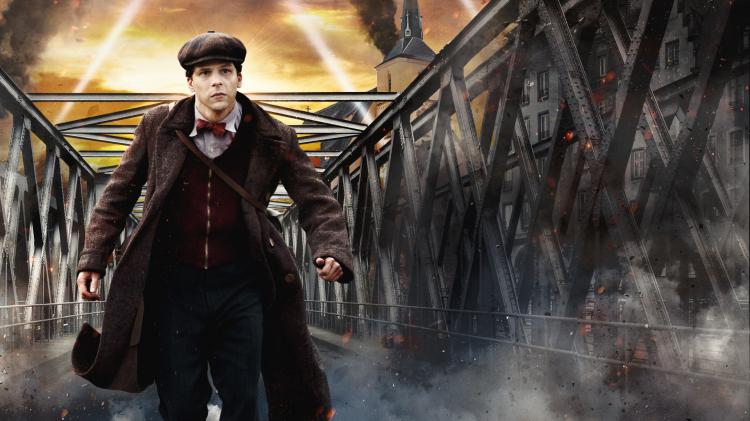 Resistência, com Jesse Eisenberg, estreia hoje na televisão em Portugal Resistência, com Jesse Eisenberg, estreia hoje na televisão em Portugal